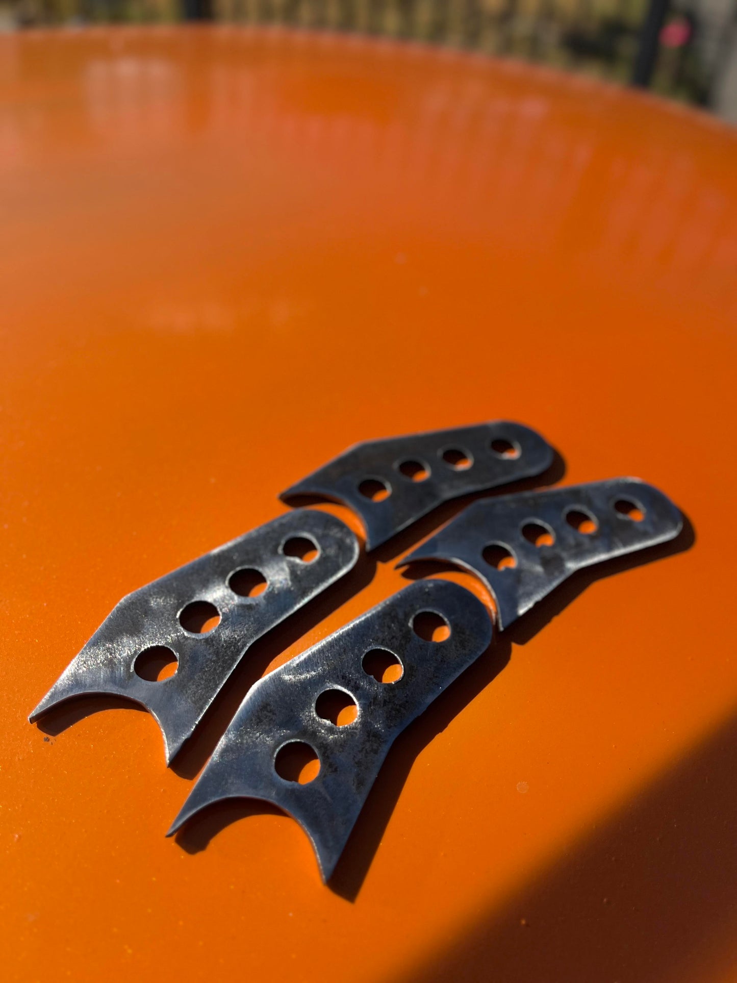 UPPER SHOCK RELOCATION TABS