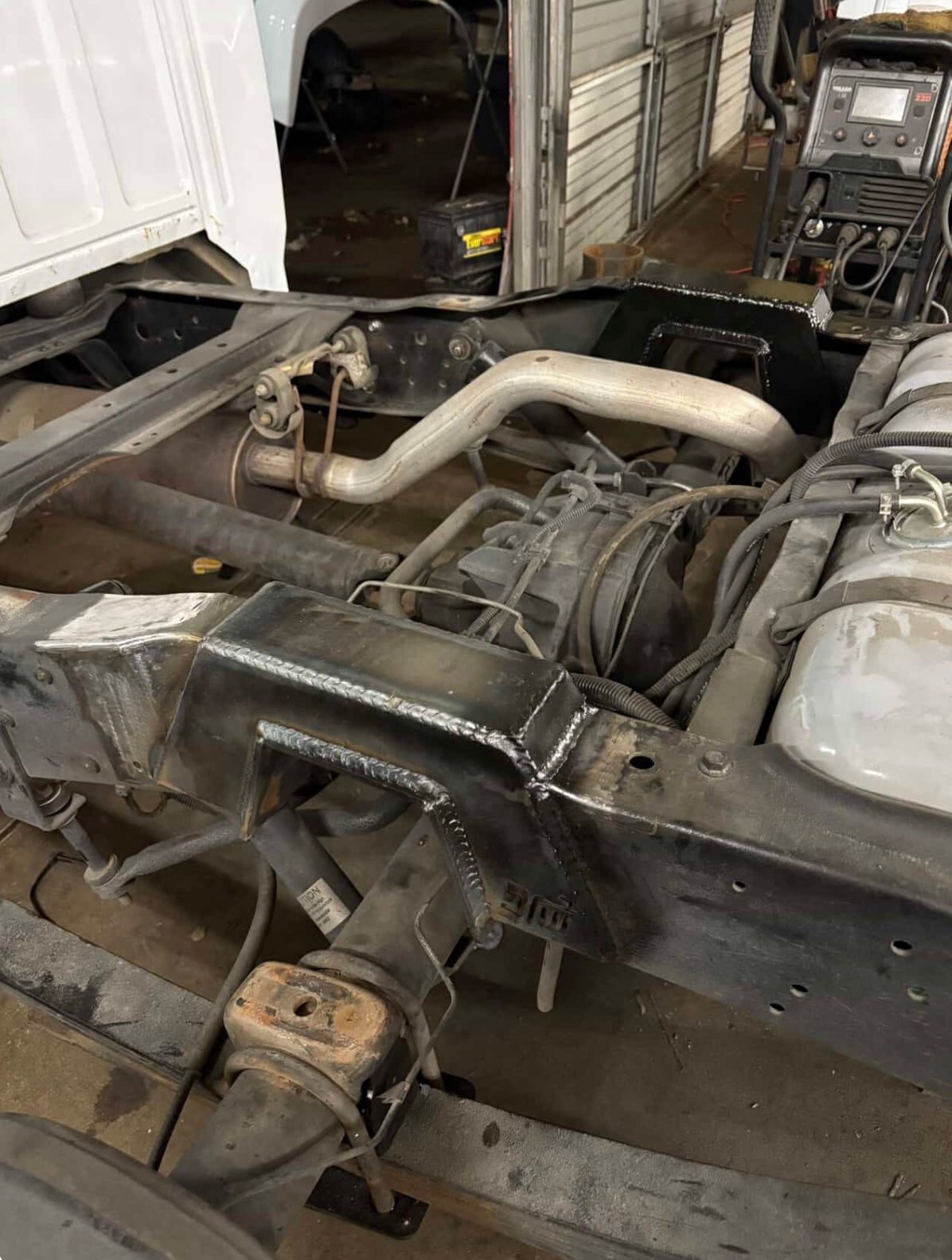 OBS FORD RELIEF CUT DFW CUSTOMS CLASSIC UNDERBED NOTCH